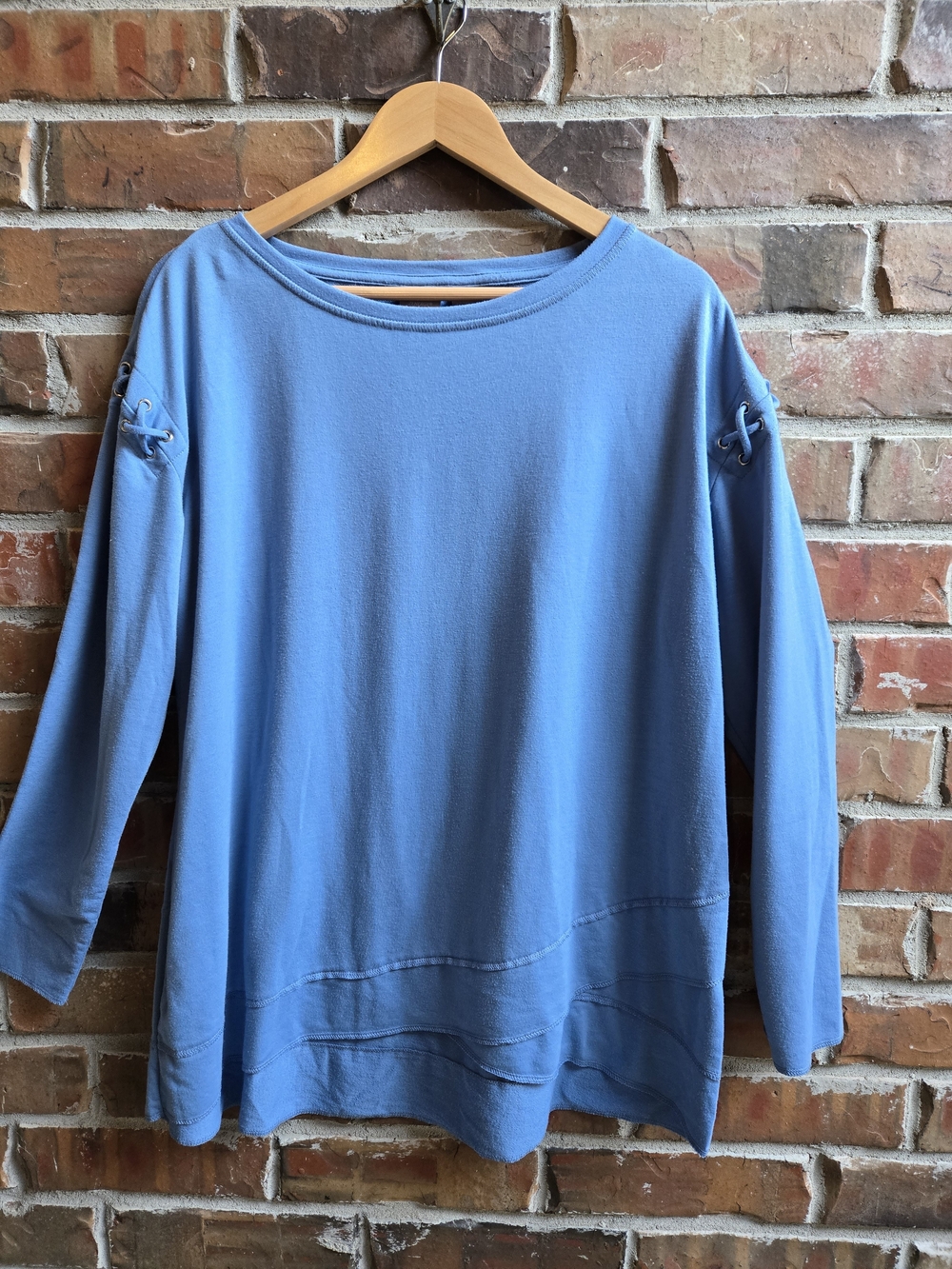 Chico's Sky Blue Long Sleeve Knit Shirt with Sleeve Tie Detail Comfy Cozy Layers